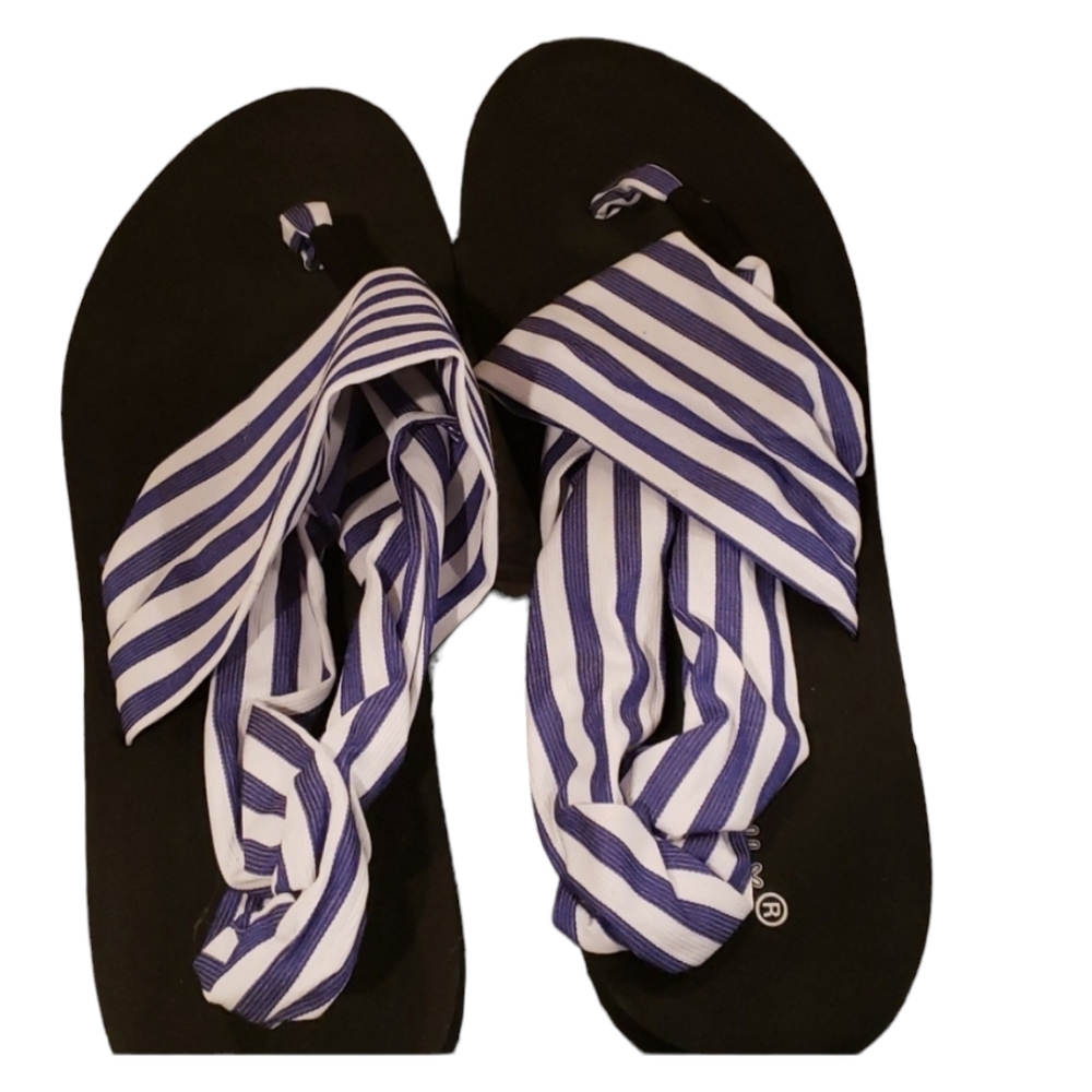 Nwot striped flip flops with back